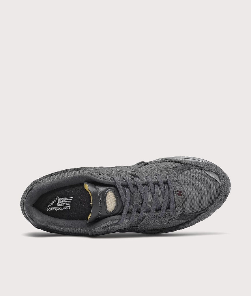 New Balance Mens 2002R Protection Pack Sneakers